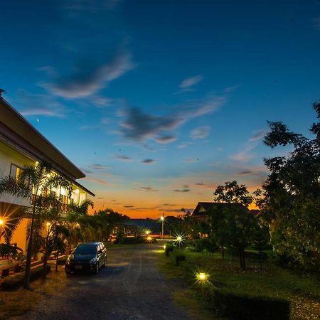 Chiang Kham Tai Lue Resort Ban Ngun Buitenkant foto
